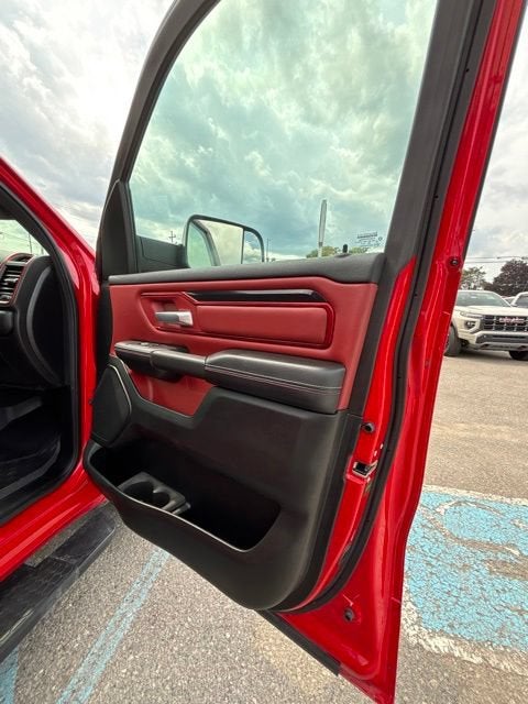 2019 RAM 1500 Rebel Crew Cab 4x4 5'7" Box
