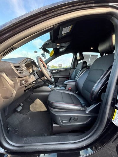 2025 Ford Escape ST-Line Select