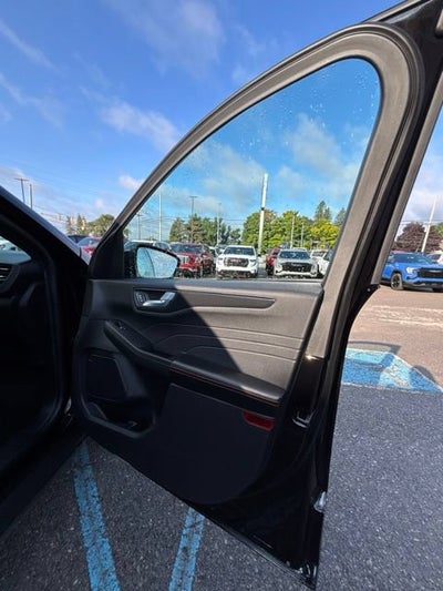 2025 Ford Escape ST-Line Select