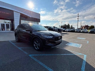2025 Ford Escape ST-Line Select