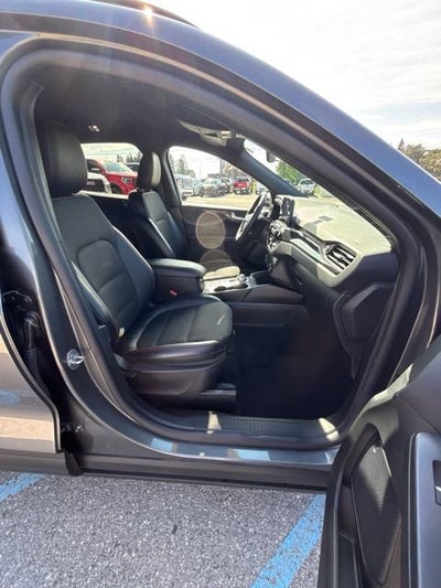 2025 Ford Escape ST-Line Select