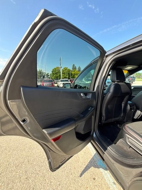 2025 Ford Escape ST-Line Select