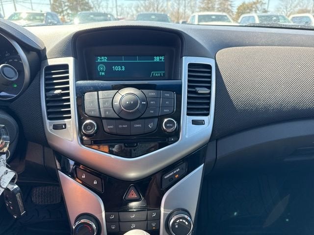 2011 Chevrolet Cruze LT w/1LT