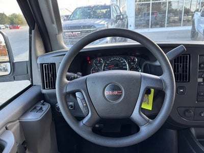 2025 GMC Savana Cutaway 3500 1WT