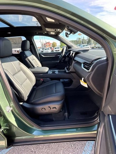 2027 GMC Acadia Elevation