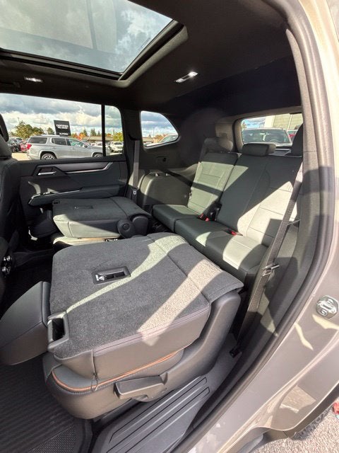 2027 GMC Acadia AT4