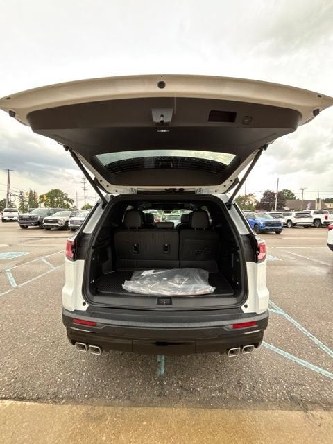 2027 GMC Acadia AT4