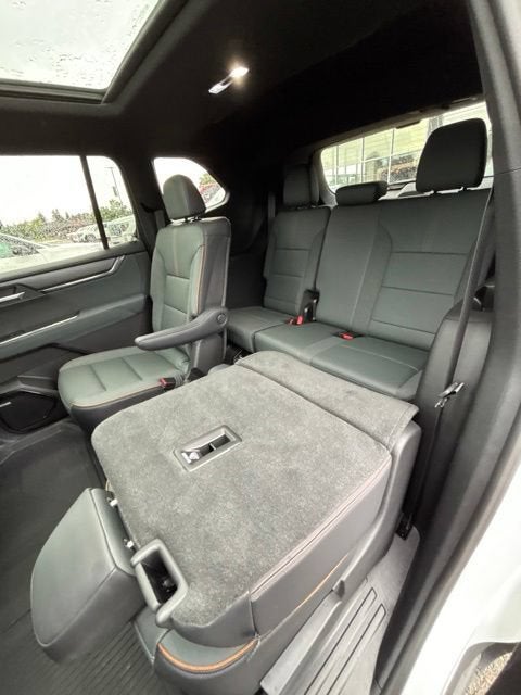 2027 GMC Acadia AT4