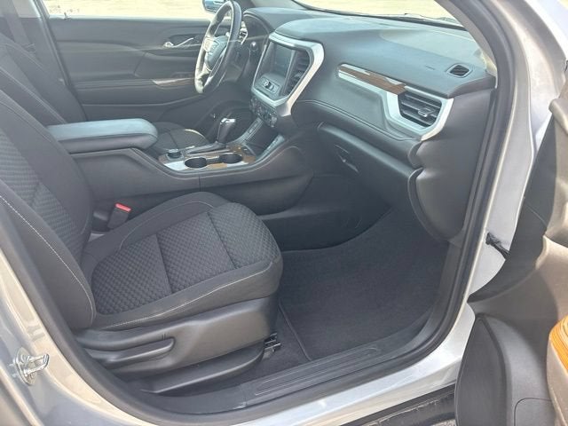 2018 GMC Acadia SLE