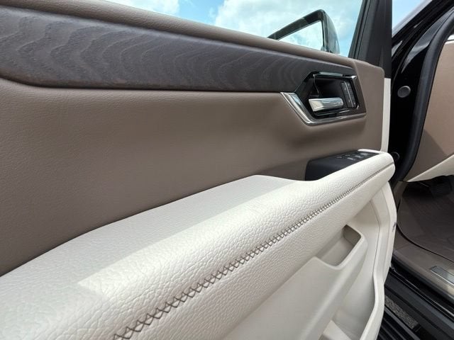 2026 GMC Yukon XL Denali - Photo 13