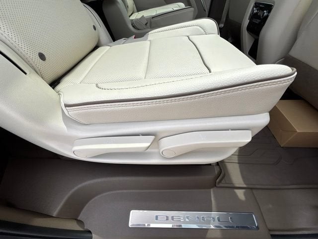 2026 GMC Yukon XL Denali - Photo 23