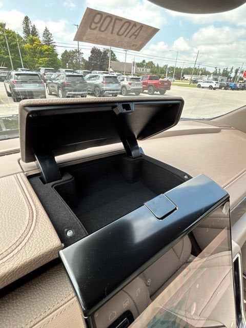 2026 GMC Yukon XL Denali - Photo 44