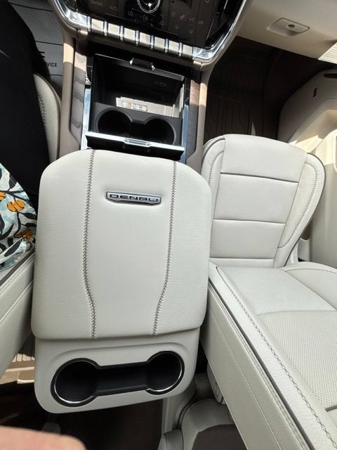 2026 GMC Yukon XL Denali - Photo 47
