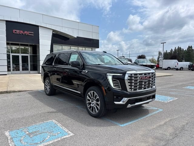 2026 GMC Yukon XL Denali - Photo 7