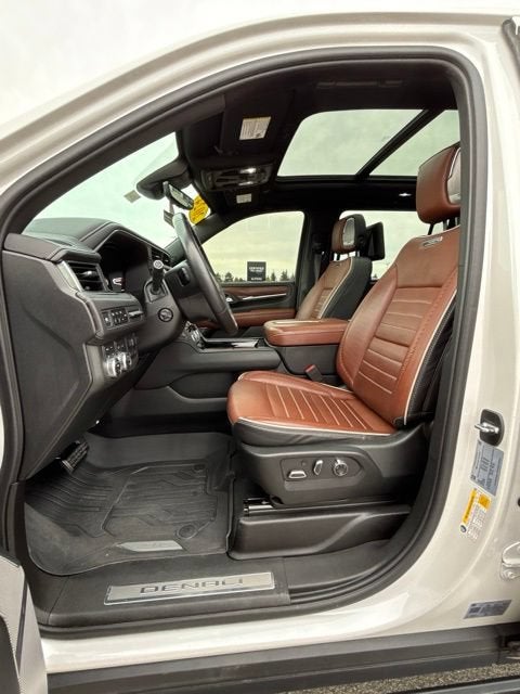 2024 GMC Yukon XL Denali Ultimate