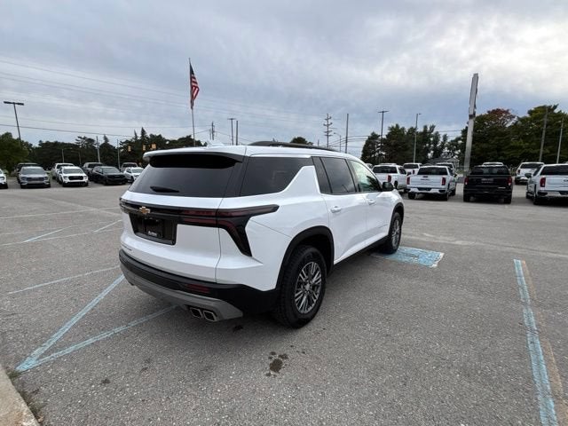 2025 Chevrolet Traverse LT