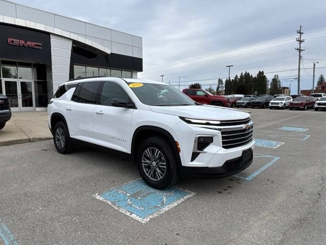 2025 Chevrolet Traverse LT