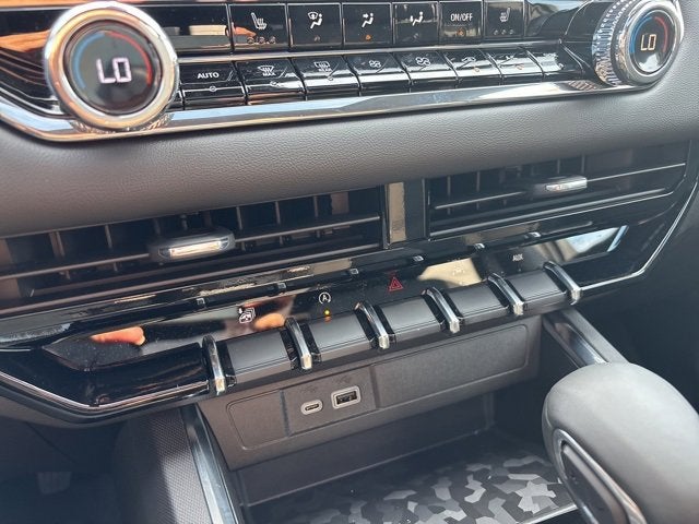 2025 GMC Canyon Elevation