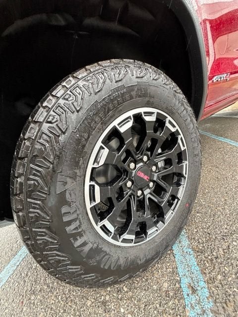2026 GMC Canyon AT4 - Photo 12