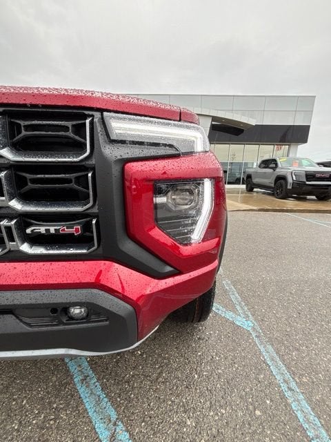 2026 GMC Canyon AT4 - Photo 9