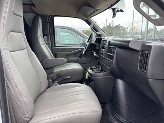 2025 GMC Savana Cargo Work Van