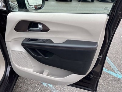 2018 Chrysler Pacifica Touring L Plus