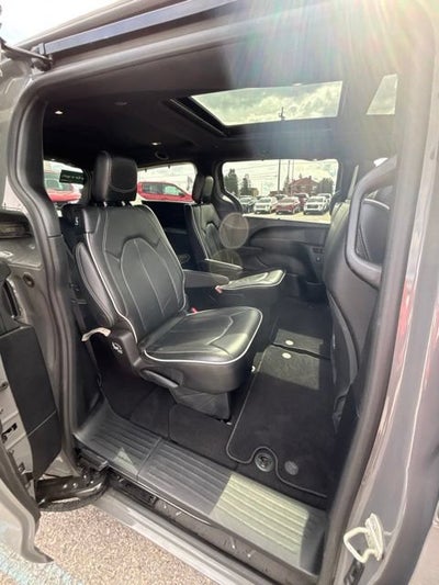 2025 Chrysler Pacifica Limited