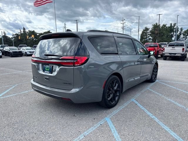 2025 Chrysler Pacifica Limited
