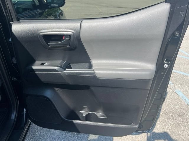 2019 Toyota Tacoma SR V6