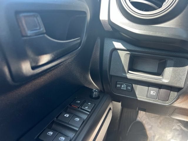2019 Toyota Tacoma SR V6