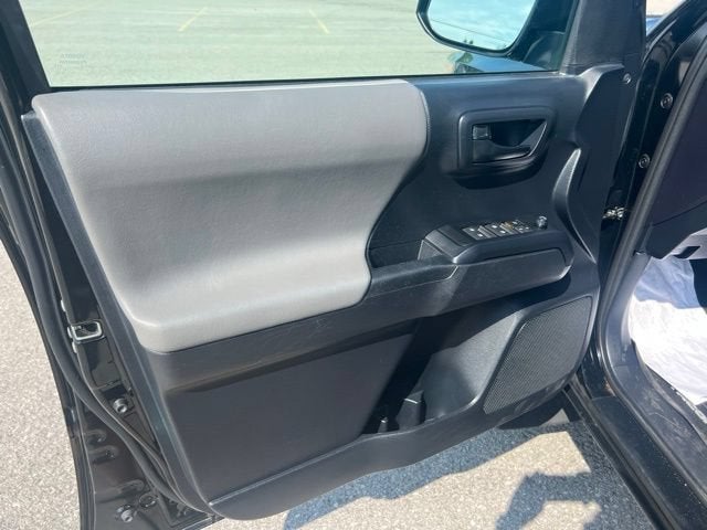 2019 Toyota Tacoma SR V6