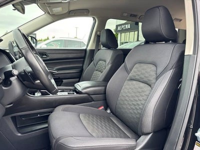 2024 Nissan Pathfinder SV 4WD