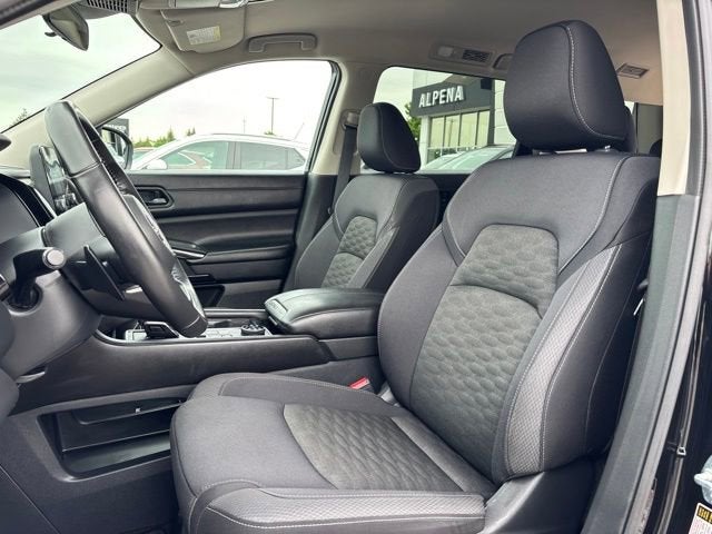 2024 Nissan Pathfinder SV 4WD