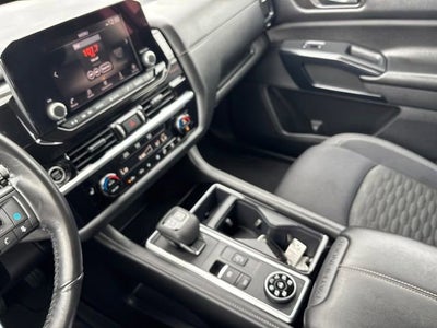 2024 Nissan Pathfinder SV 4WD
