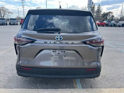 2023 Toyota Sienna XLE