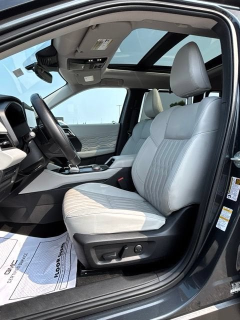 2025 Mitsubishi Outlander SEL