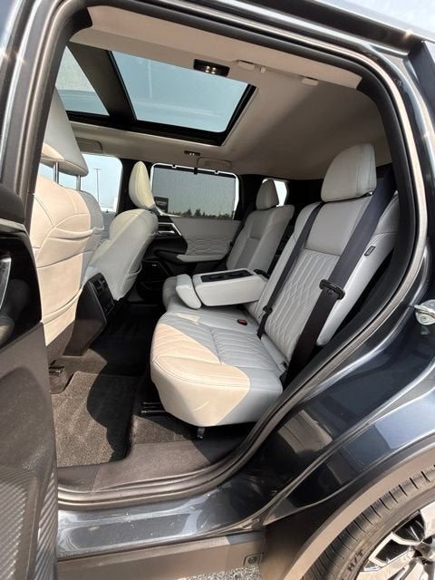 2025 Mitsubishi Outlander SEL