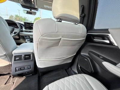 2025 Mitsubishi Outlander SEL