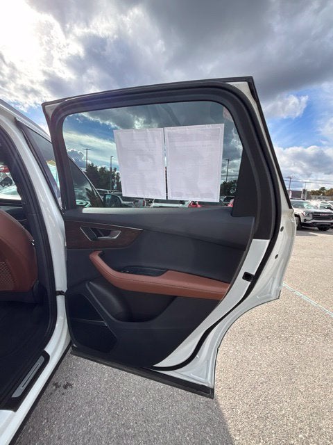 2025 Audi Q7 Premium Plus