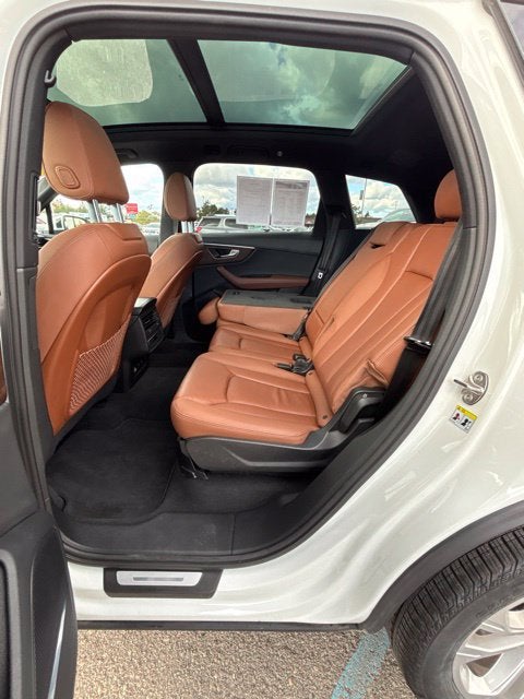 2025 Audi Q7 Premium Plus