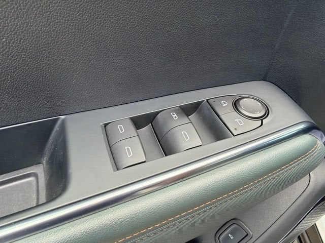 2024 GMC Acadia AT4