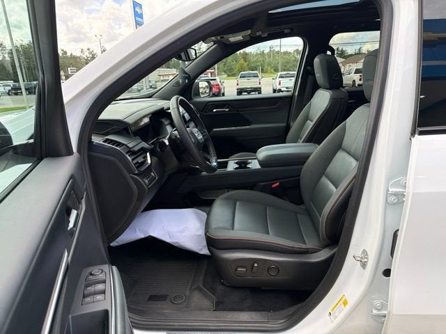 2024 GMC Acadia AT4