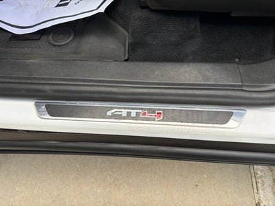 2024 GMC Acadia AT4