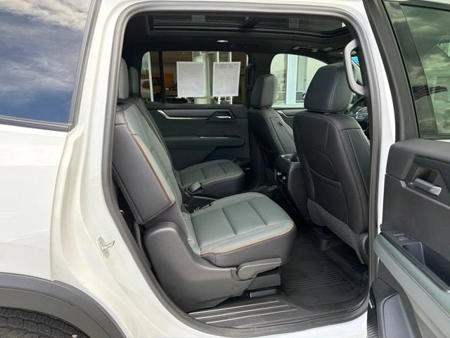 2024 GMC Acadia AT4