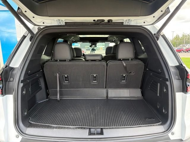 2024 GMC Acadia AT4