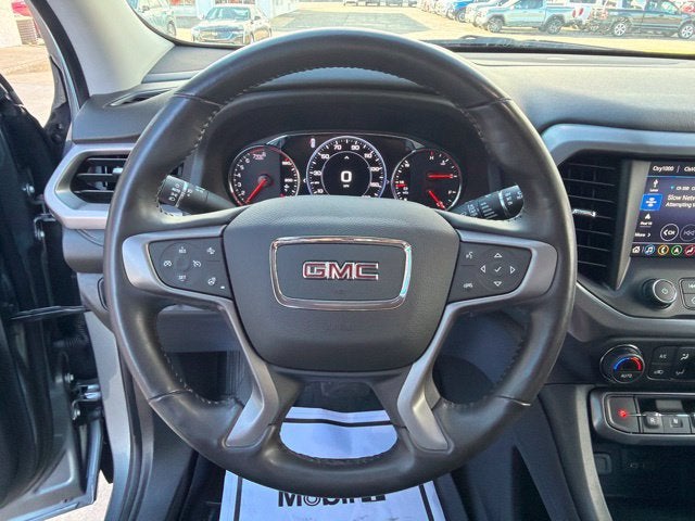 2022 GMC Acadia AT4