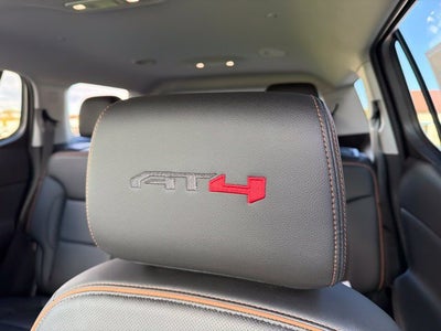 2022 GMC Acadia AT4