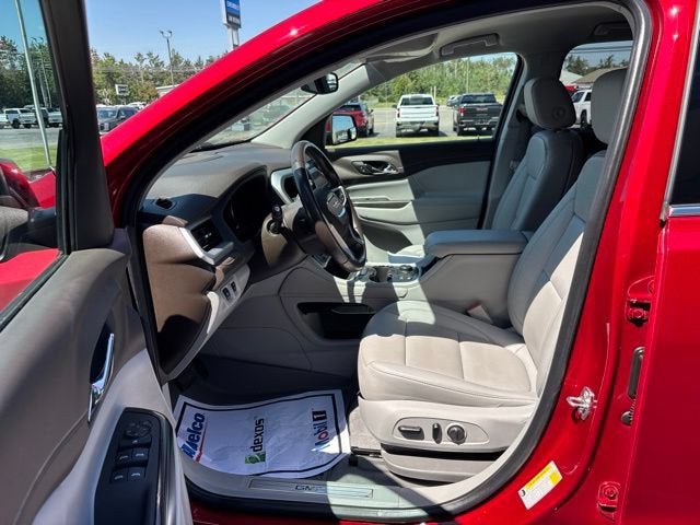 2021 GMC Acadia SLT