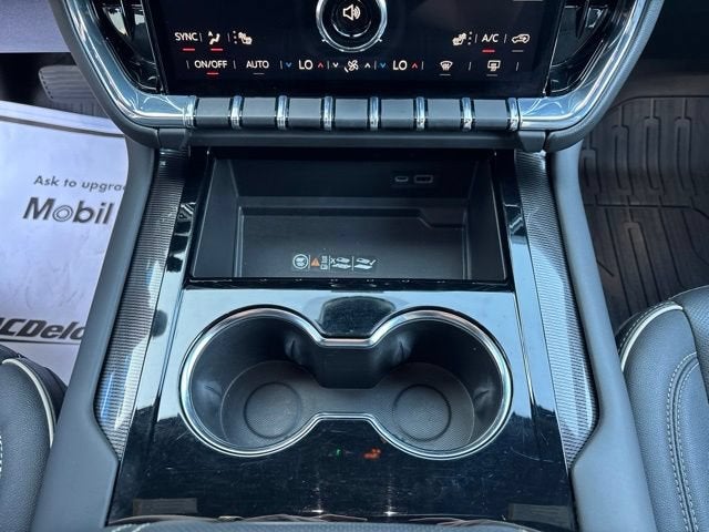 2025 GMC Yukon XL Elevation