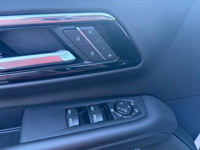 2025 Chevrolet Suburban LT